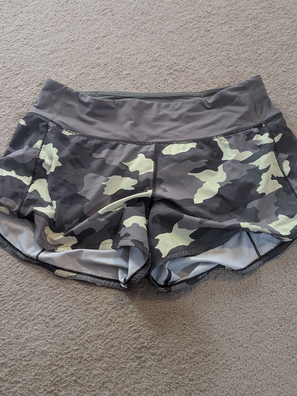 Women's Camouflage Performance Running Shorts - Gray